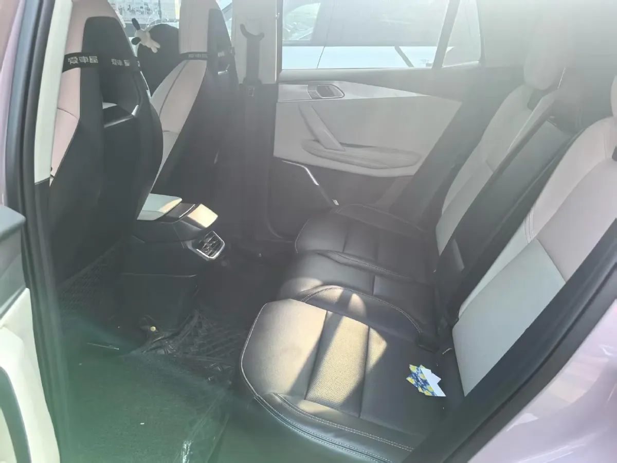 2023 LYNK&CO 06 1.5T 181HP L4 7DCT,autocango,china used car exporter,china ev exporter,chinese used car exporter,chinese used ev exporter