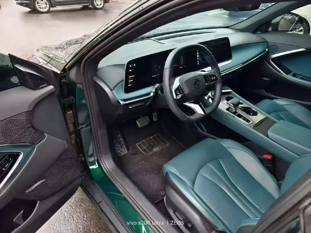 2023 MG 7 1.5T 188HP L4 7DCT,autocango,china used car exporter,china ev exporter,chinese used car exporter,chinese used ev exporter