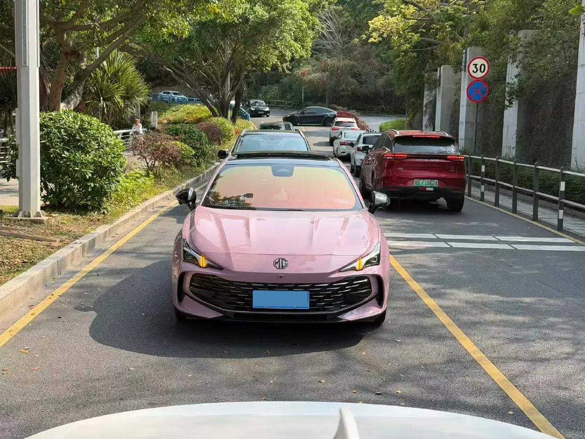 2023 MG 7 1.5T 188HP L4 7DCT,autocango,china used car exporter,china ev exporter,chinese used car exporter,chinese used ev exporter