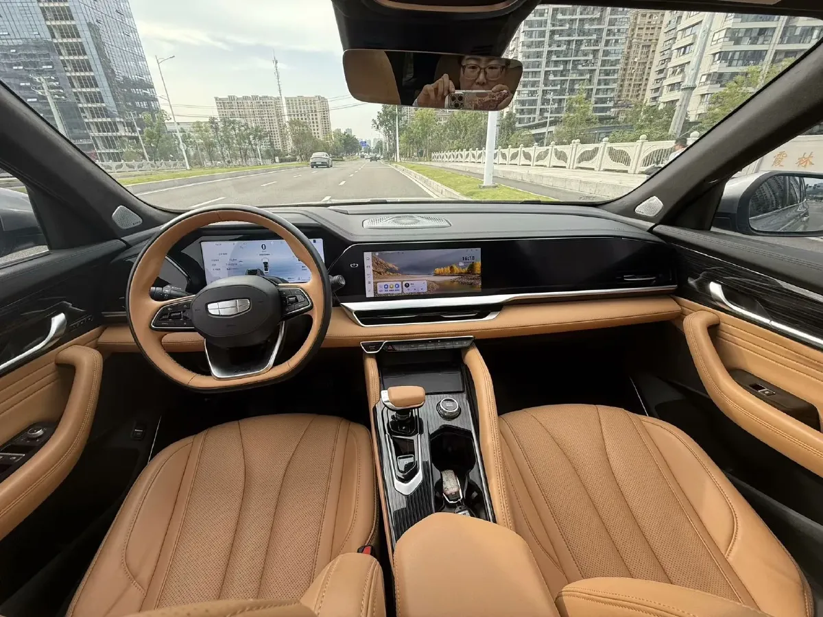 2024 Geely Monjaro 1.5T 163HP L4 3DHT Hybrid,autocango,china used car exporter,china ev exporter,chinese used car exporter,chinese used ev exporter