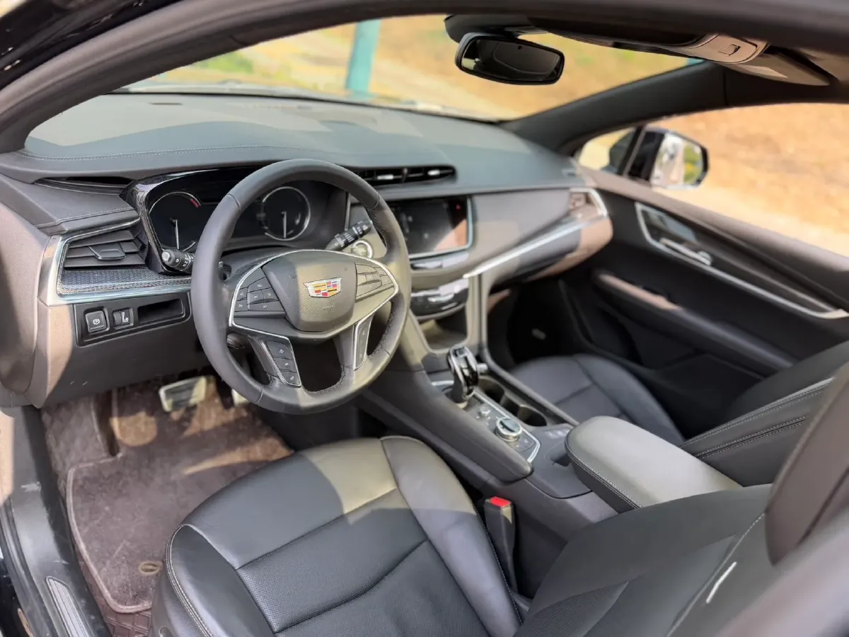 2024 Cadillac XT5 2.0T 237HP L4 9AT,autocango,china used car exporter,china ev exporter,chinese used car exporter,chinese used ev exporter