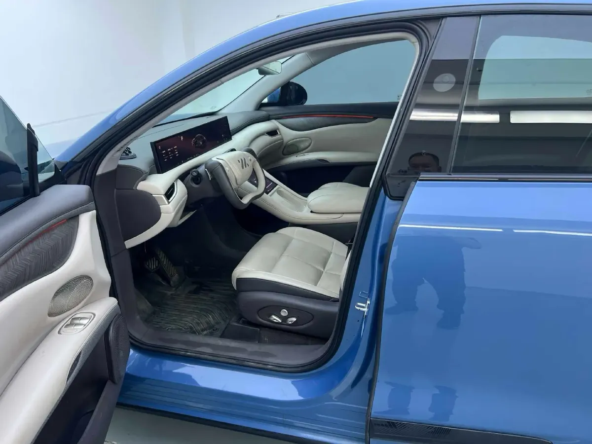 2025 IM LS6 BEV 75KWH,autocango,china used car exporter,china ev exporter,chinese used car exporter,chinese used ev exporter