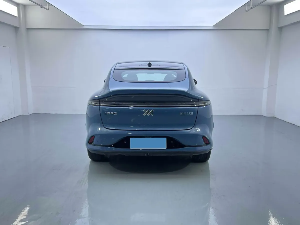 2025 IM LS6 BEV 75KWH,autocango,china used car exporter,china ev exporter,chinese used car exporter,chinese used ev exporter