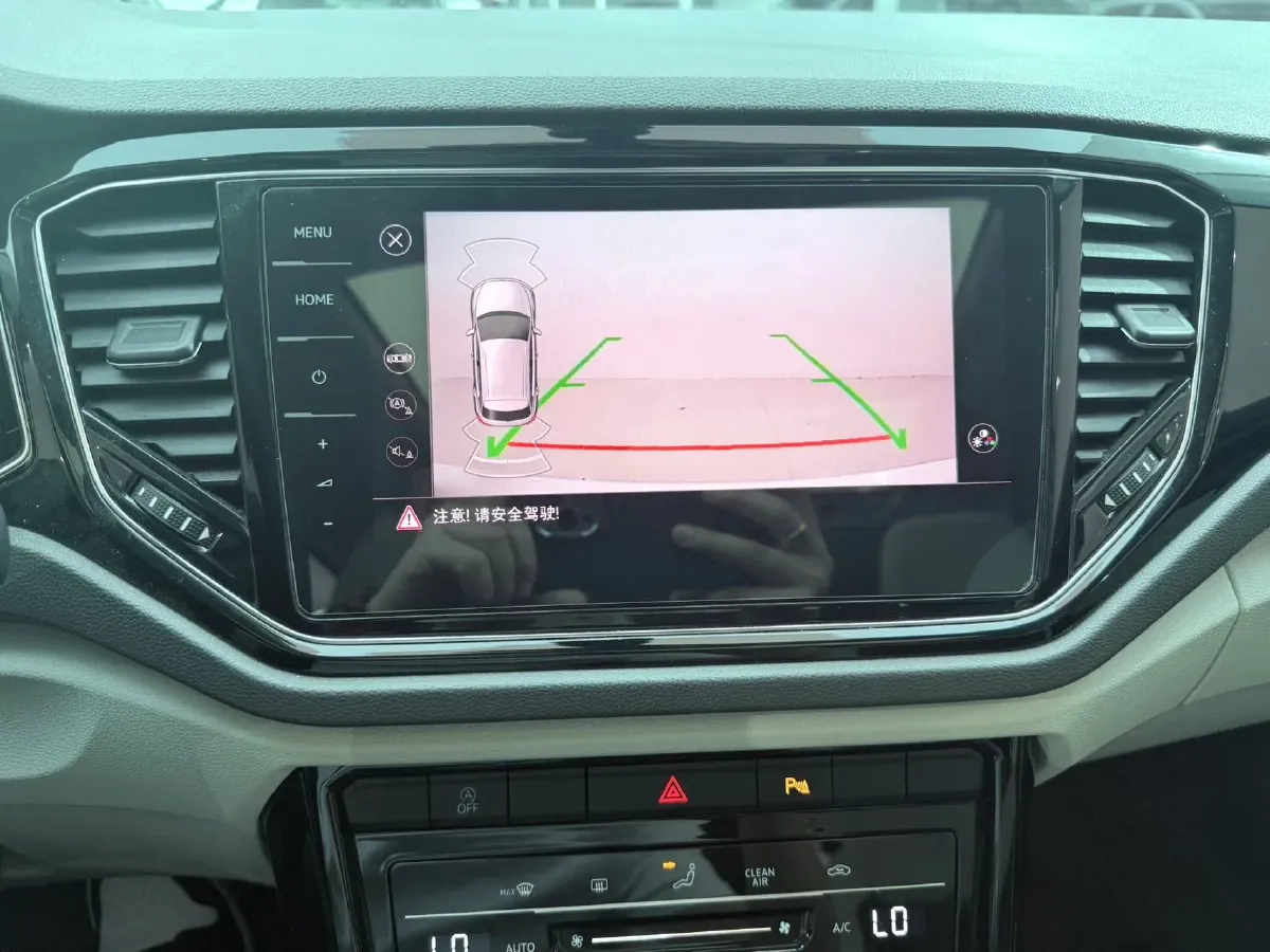 2021 Volkswagen T-Roc 1.4T 150HP L4 7DCT,autocango,china used car exporter,china ev exporter,chinese used car exporter,chinese used ev exporter