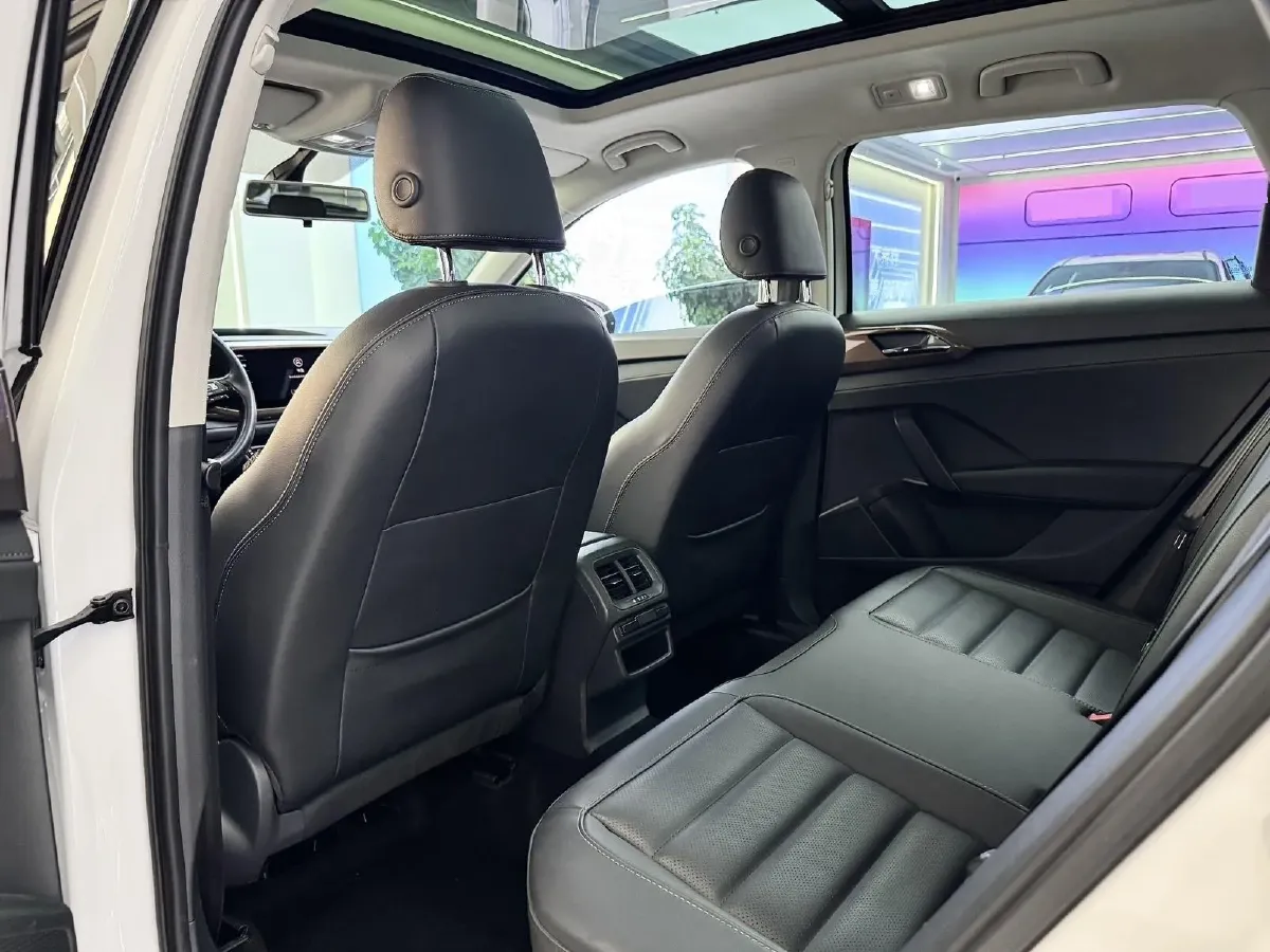 2021 Volkswagen Tharu 1.4T 150HP L4 7DCT,autocango,china used car exporter,china ev exporter,chinese used car exporter,chinese used ev exporter