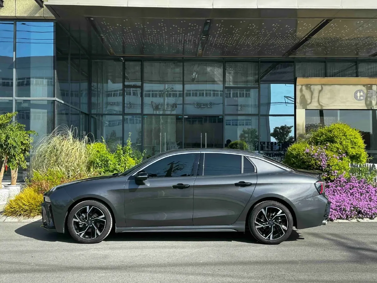 2025 LYNK&CO 03 1.5T 181HP L4 7DCT,autocango,china used car exporter,china ev exporter,chinese used car exporter,chinese used ev exporter