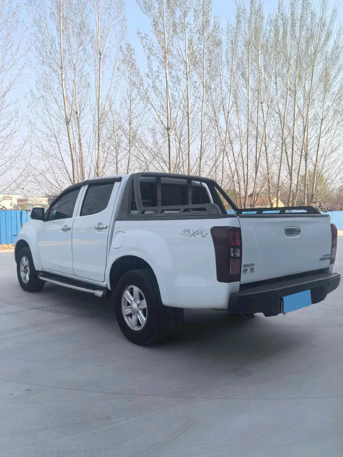 2019 Isuzu LingTuo 2.5T 129HP L4 6MT,autocango,china used car exporter,china ev exporter,chinese used car exporter,chinese used ev exporter