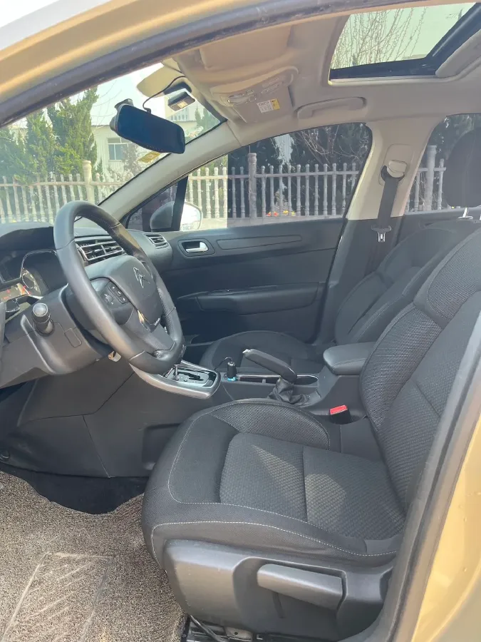 2018 Citroen C4 C-Quatre 1.6L 117HP L4 6AT,autocango,china used car exporter,china ev exporter,chinese used car exporter,chinese used ev exporter