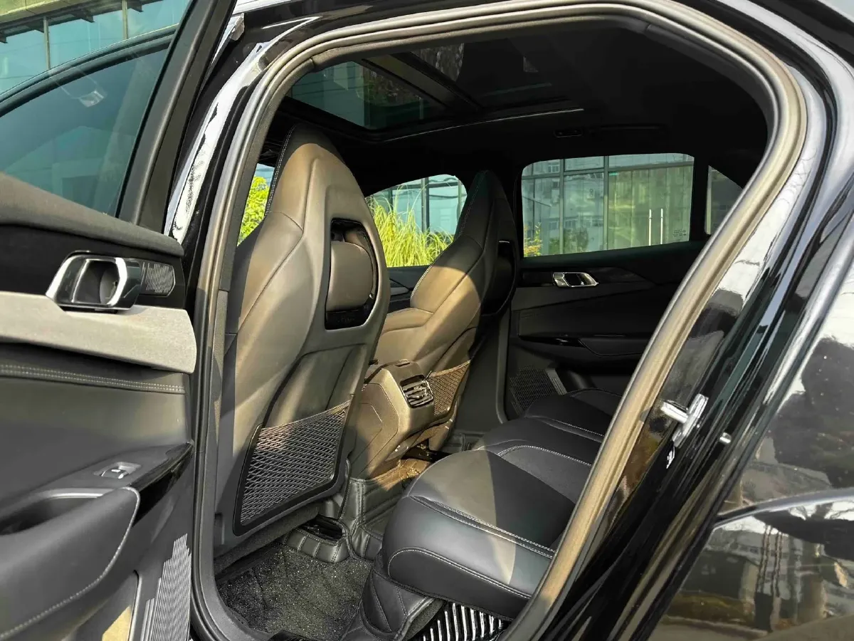 2022 LYNK&CO 02 Hatchback 2.0T 190HP L4 7DCT,autocango,china used car exporter,china ev exporter,chinese used car exporter,chinese used ev exporter