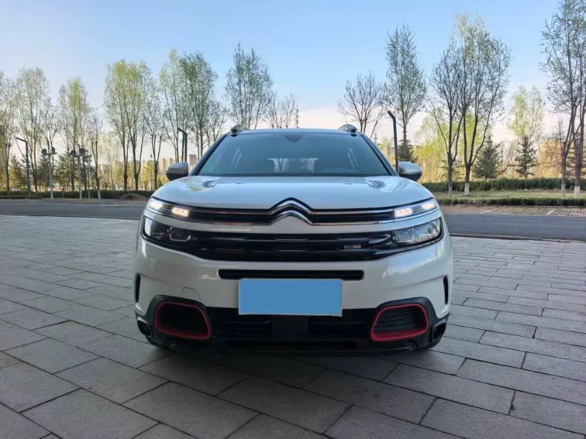 2019 Citroen C5 Aircross 1.6T 170HP L4 6AT,autocango,china used car exporter,china ev exporter,chinese used car exporter,chinese used ev exporter