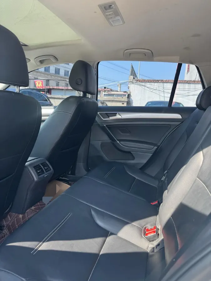 2018 Volkswagen Golf 1.6L 110HP L4 6AT,autocango,china used car exporter,china ev exporter,chinese used car exporter,chinese used ev exporter