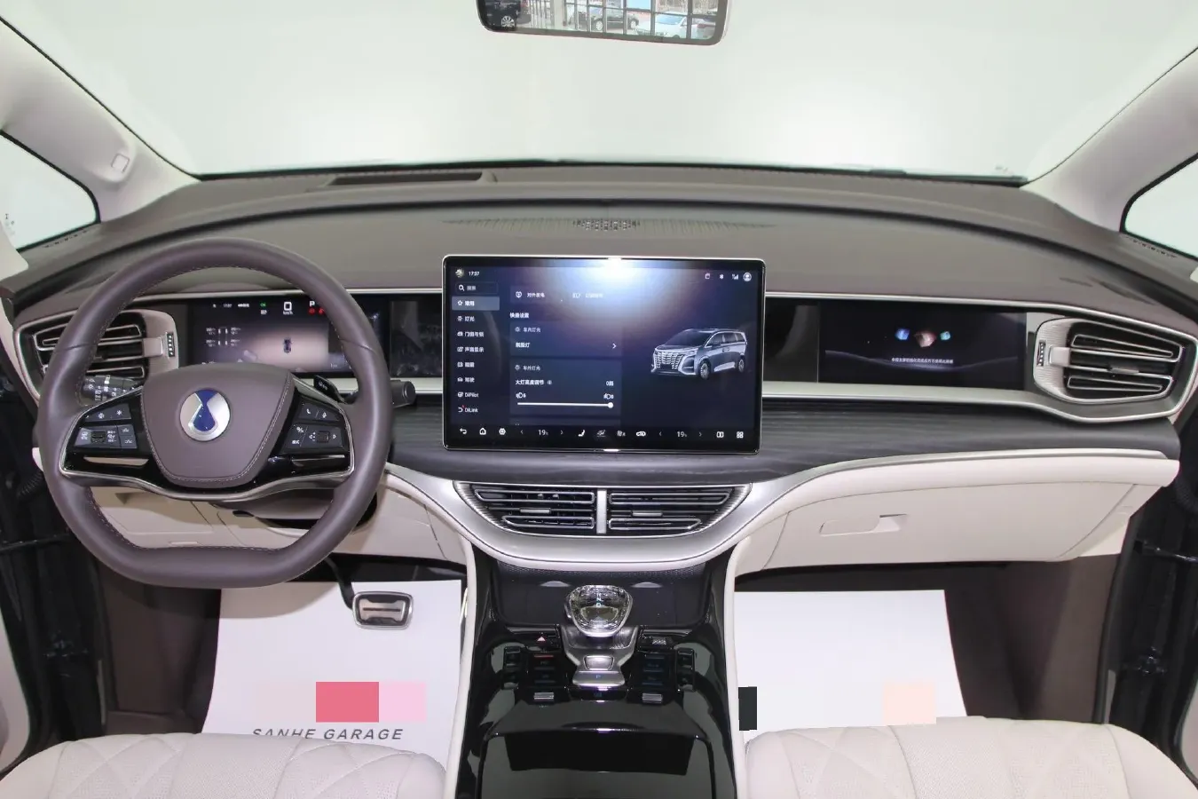 2025 Denza D9 1.5T 156HP L4 E-CVT PHEV 40KWH,autocango,china used car exporter,china ev exporter,chinese used car exporter,chinese used ev exporter