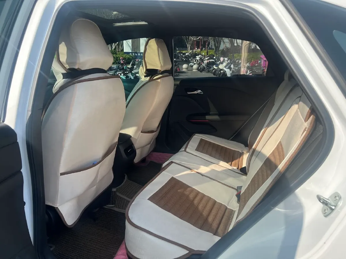 2019 Chevrolet Monza 1.3T 163HP L3 6AT,autocango,china used car exporter,china ev exporter,chinese used car exporter,chinese used ev exporter