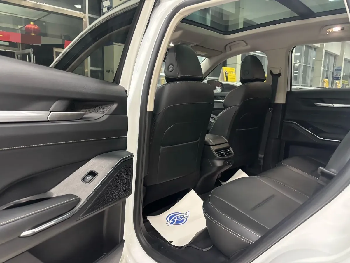 2021 Haval H6 1.5T 169HP L4 7DCT,autocango,china used car exporter,china ev exporter,chinese used car exporter,chinese used ev exporter