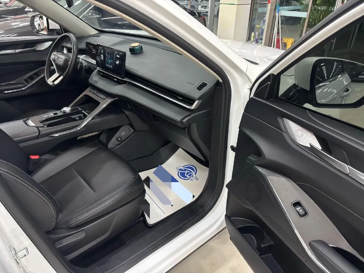 2021 Haval H6 1.5T 169HP L4 7DCT,autocango,china used car exporter,china ev exporter,chinese used car exporter,chinese used ev exporter