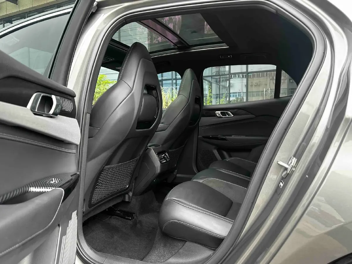 2022 LYNK&CO 03 2.0T 190HP L4 7DCT,autocango,china used car exporter,china ev exporter,chinese used car exporter,chinese used ev exporter