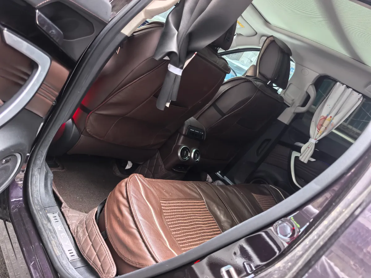 2017 WEY VV7 2.0T 234HP L4 7DCT,autocango,china used car exporter,china ev exporter,chinese used car exporter,chinese used ev exporter