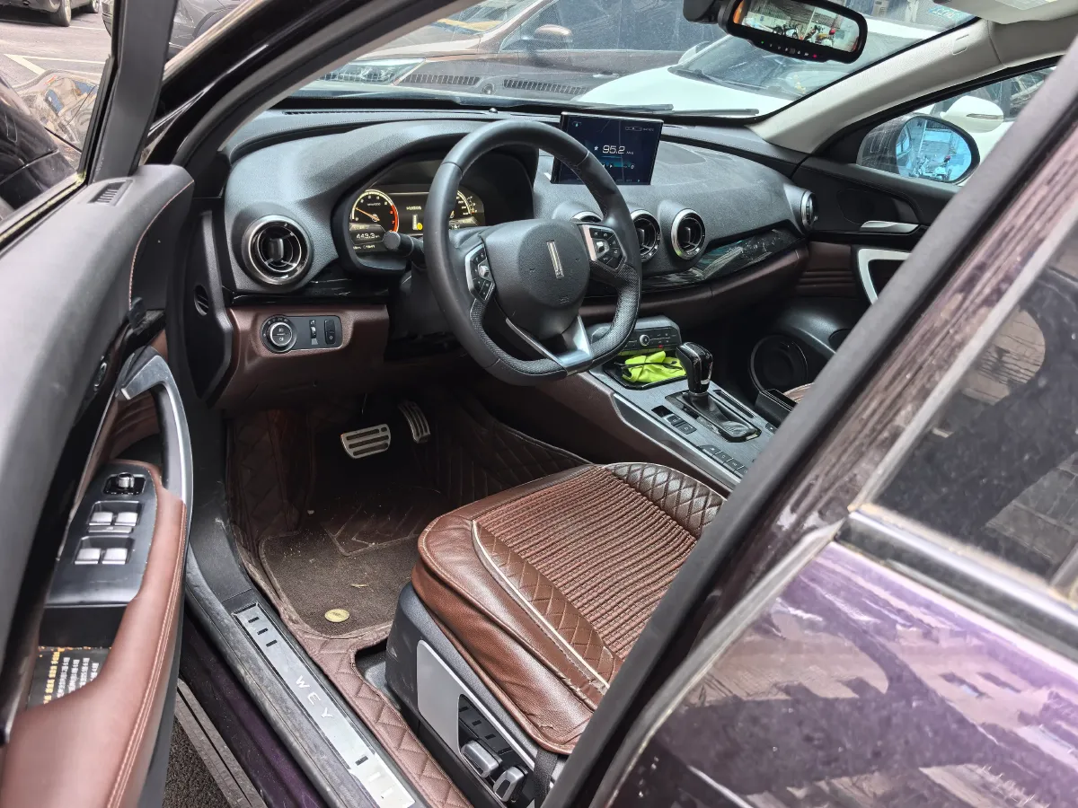 2017 WEY VV7 2.0T 234HP L4 7DCT,autocango,china used car exporter,china ev exporter,chinese used car exporter,chinese used ev exporter