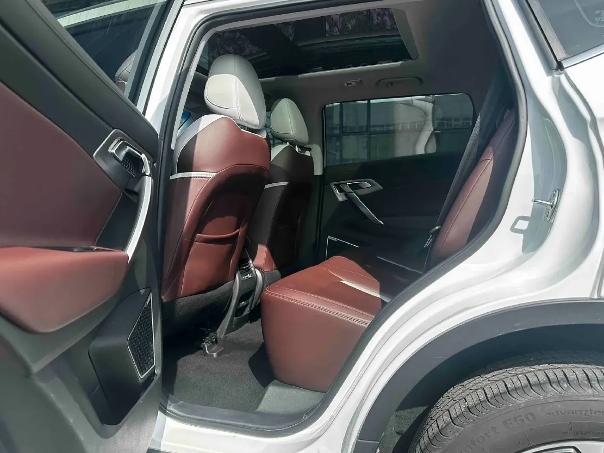 2022 Geely Azkarra 1.8T 184HP L4 7DCT,autocango,china used car exporter,china ev exporter,chinese used car exporter,chinese used ev exporter