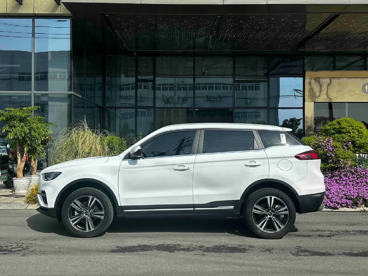 2022 Geely Azkarra 1.8T 184HP L4 7DCT,autocango,china used car exporter,china ev exporter,chinese used car exporter,chinese used ev exporter