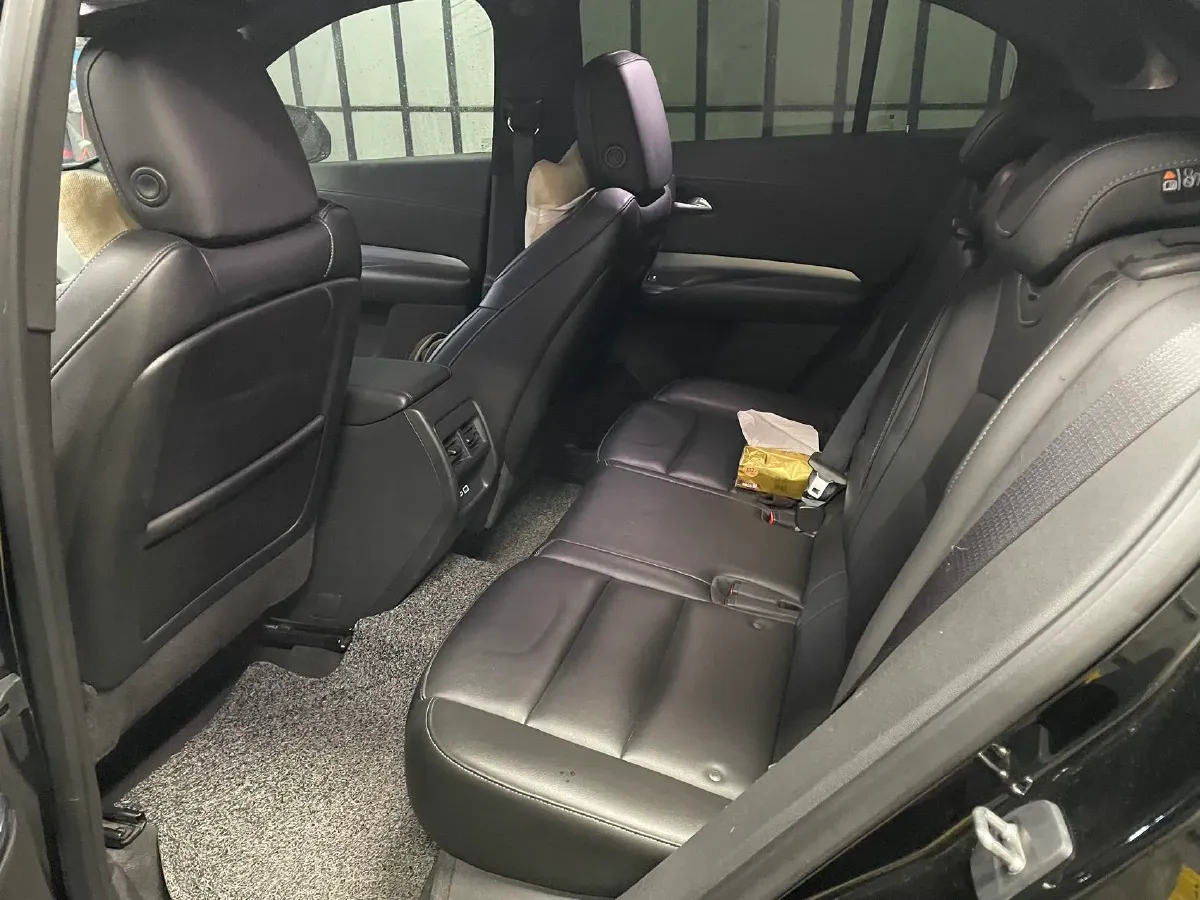 2021 Cadillac XT4 2.0T 237HP L4 9AT,autocango,china used car exporter,china ev exporter,chinese used car exporter,chinese used ev exporter