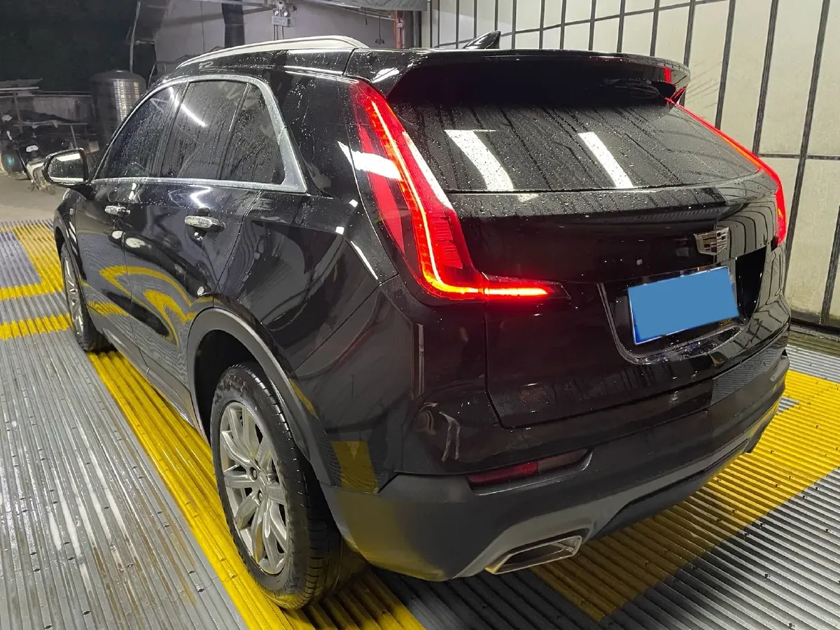 2021 Cadillac XT4 2.0T 237HP L4 9AT,autocango,china used car exporter,china ev exporter,chinese used car exporter,chinese used ev exporter