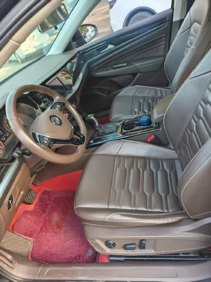 2019 Skoda Kodiak 2.0T 186HP L4 7DCT,autocango,china used car exporter,china ev exporter,chinese used car exporter,chinese used ev exporter