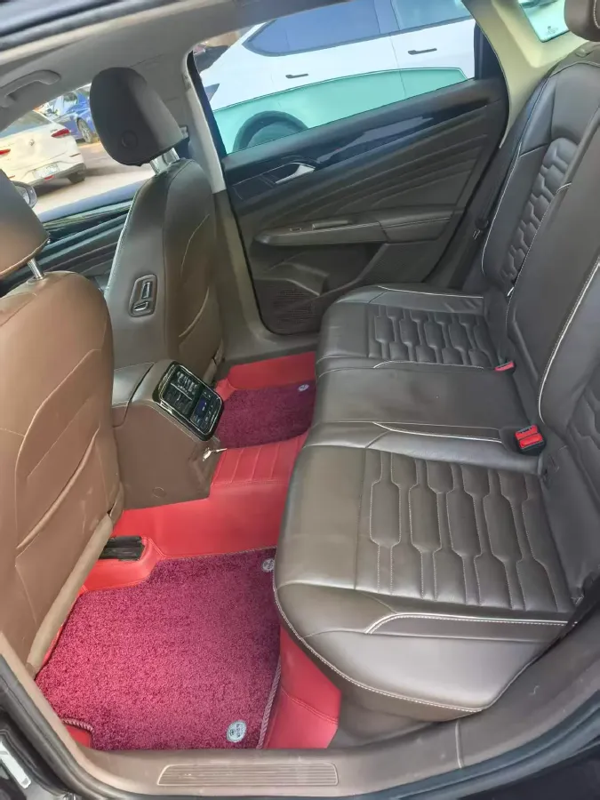 2019 Skoda Kodiak 2.0T 186HP L4 7DCT,autocango,china used car exporter,china ev exporter,chinese used car exporter,chinese used ev exporter