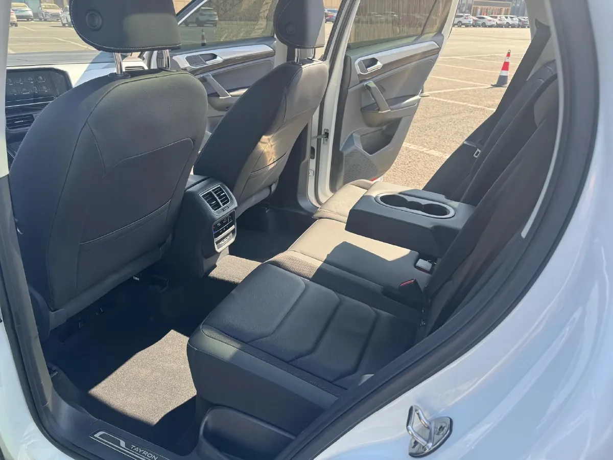 2022 Volkswagen Tayron 1.4T 150HP L4 7DCT,autocango,china used car exporter,china ev exporter,chinese used car exporter,chinese used ev exporter