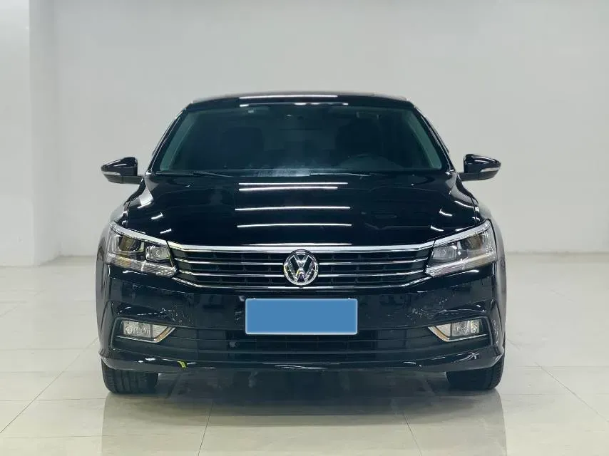 2017 Volkswagen Passat 1.4T 150HP L4 7DCT,autocango,china used car exporter,china ev exporter,chinese used car exporter,chinese used ev exporter