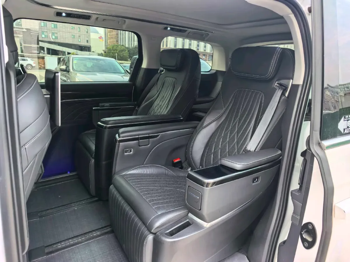 2022 MAXUS G90 2.0T 234HP L4 8AT,autocango,china used car exporter,china ev exporter,chinese used car exporter,chinese used ev exporter