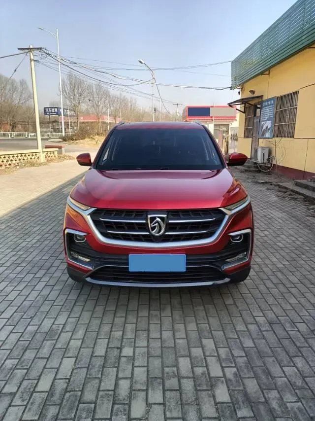2018 BaoJun 530 1.8L 137HP L4 5AMT,autocango,china used car exporter,china ev exporter,chinese used car exporter,chinese used ev exporter