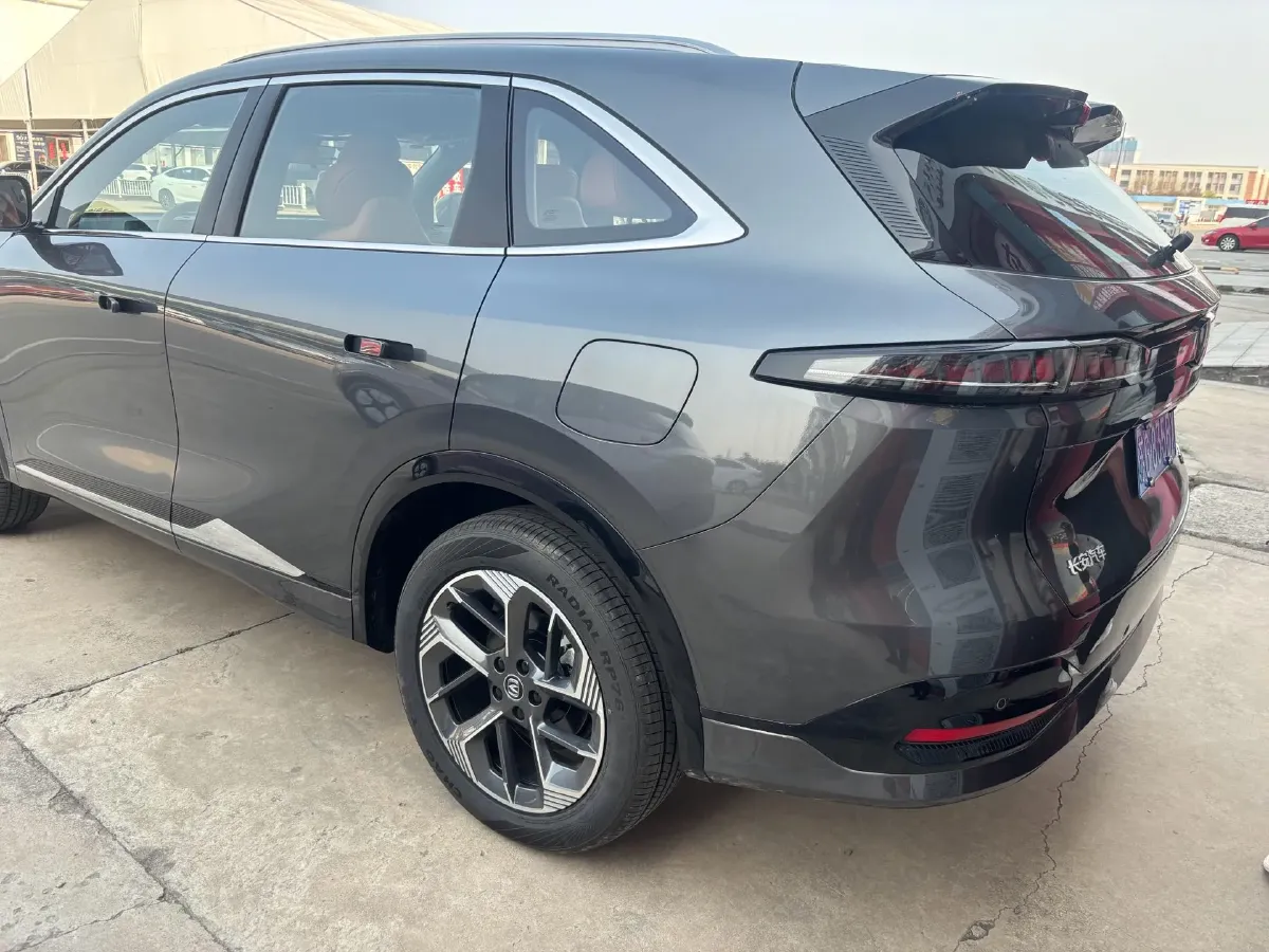 2025 ChangAn CS75 Plus 1.5T 192HP L4 8AT,autocango,china used car exporter,china ev exporter,chinese used car exporter,chinese used ev exporter