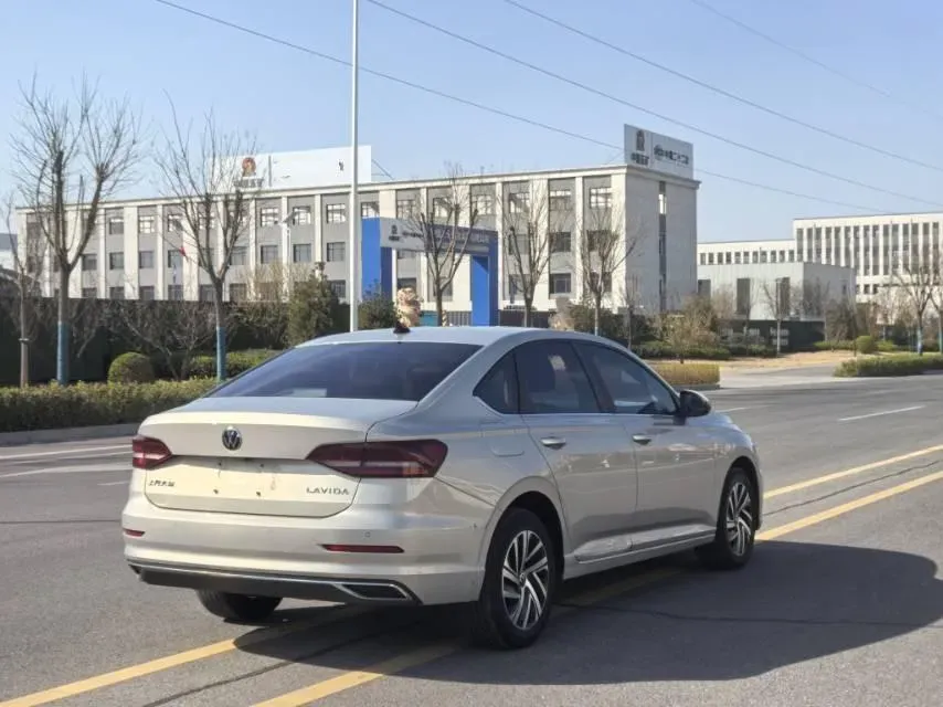 2021 Volkswagen Lavida 1.5L 113HP L4 6AT,autocango,china used car exporter,china ev exporter,chinese used car exporter,chinese used ev exporter