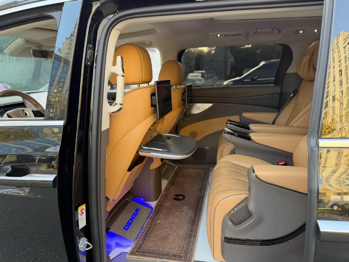 2022 Denza D9 1.5T 139HP L4 E-CVT PHEV 40.06KWH,autocango,china used car exporter,china ev exporter,chinese used car exporter,chinese used ev exporter