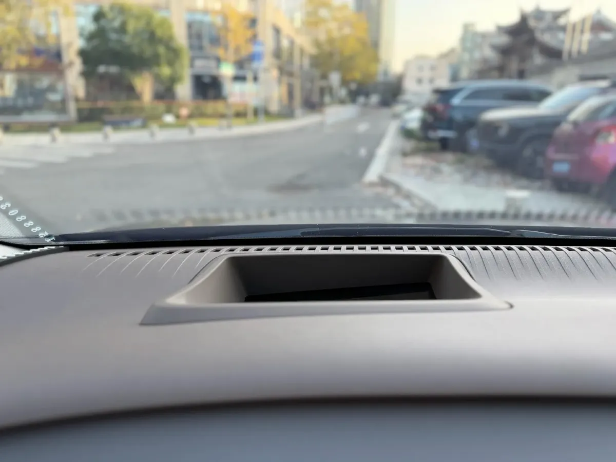 2022 Denza D9 1.5T 139HP L4 E-CVT PHEV 40.06KWH,autocango,china used car exporter,china ev exporter,chinese used car exporter,chinese used ev exporter