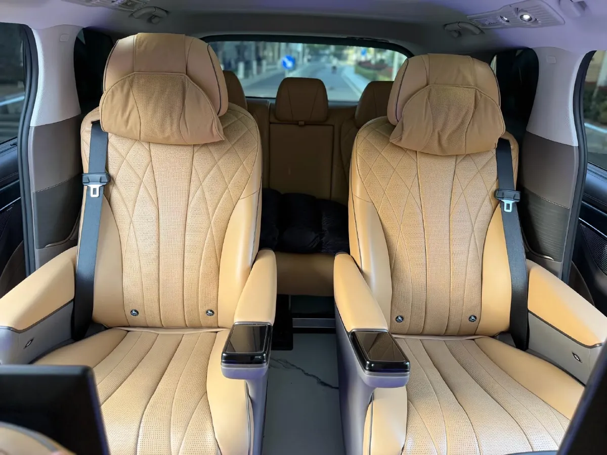 2022 Denza D9 1.5T 139HP L4 E-CVT PHEV 40.06KWH,autocango,china used car exporter,china ev exporter,chinese used car exporter,chinese used ev exporter