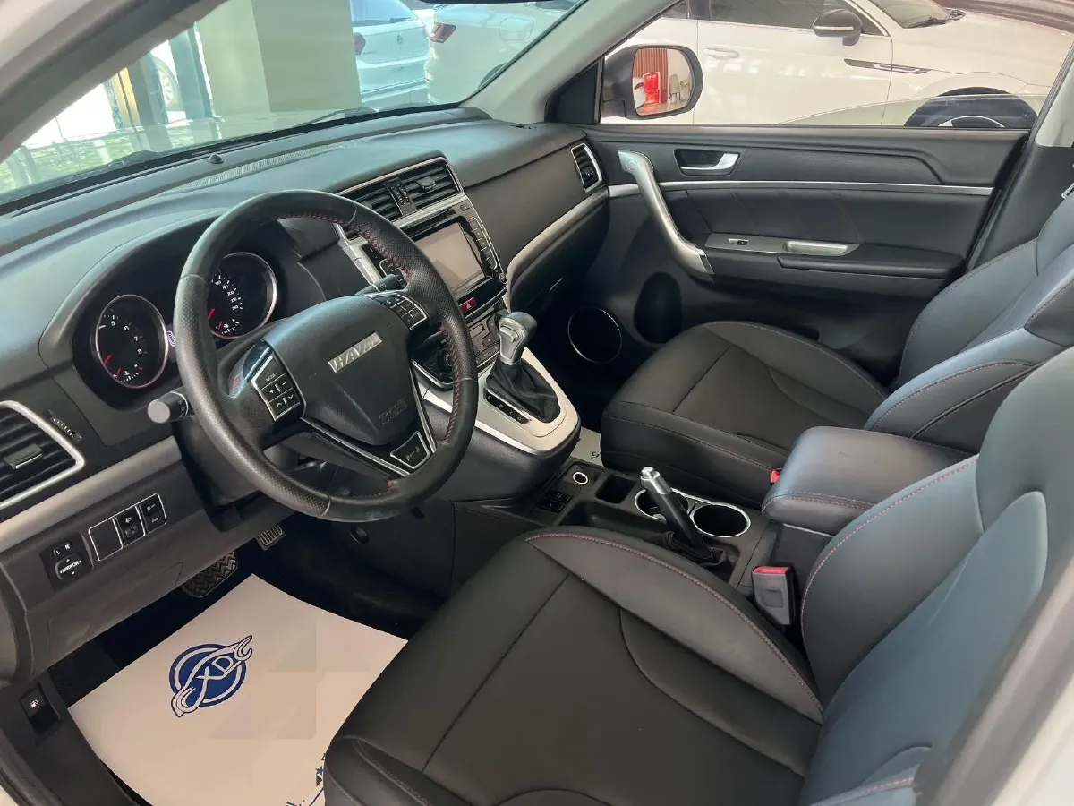 2018 Haval M6 1.5T 150HP L4 7DCT,autocango,china used car exporter,china ev exporter,chinese used car exporter,chinese used ev exporter