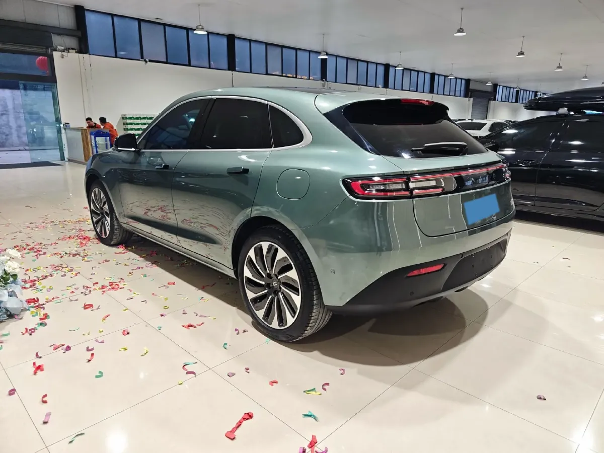 2022 AITO AITO M5 Range Extended 125HP REEV 40KWH,autocango,china used car exporter,china ev exporter,chinese used car exporter,chinese used ev exporter
