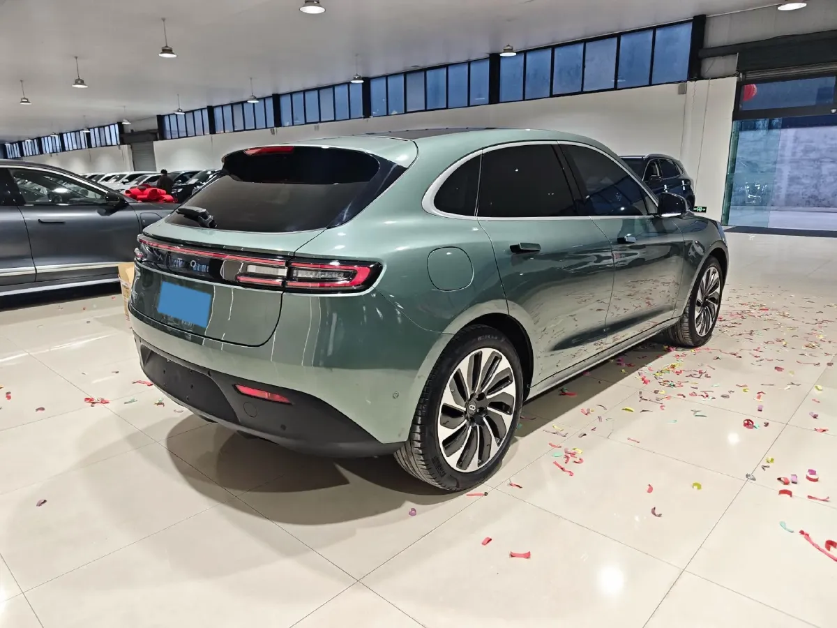 2022 AITO AITO M5 Range Extended 125HP REEV 40KWH,autocango,china used car exporter,china ev exporter,chinese used car exporter,chinese used ev exporter
