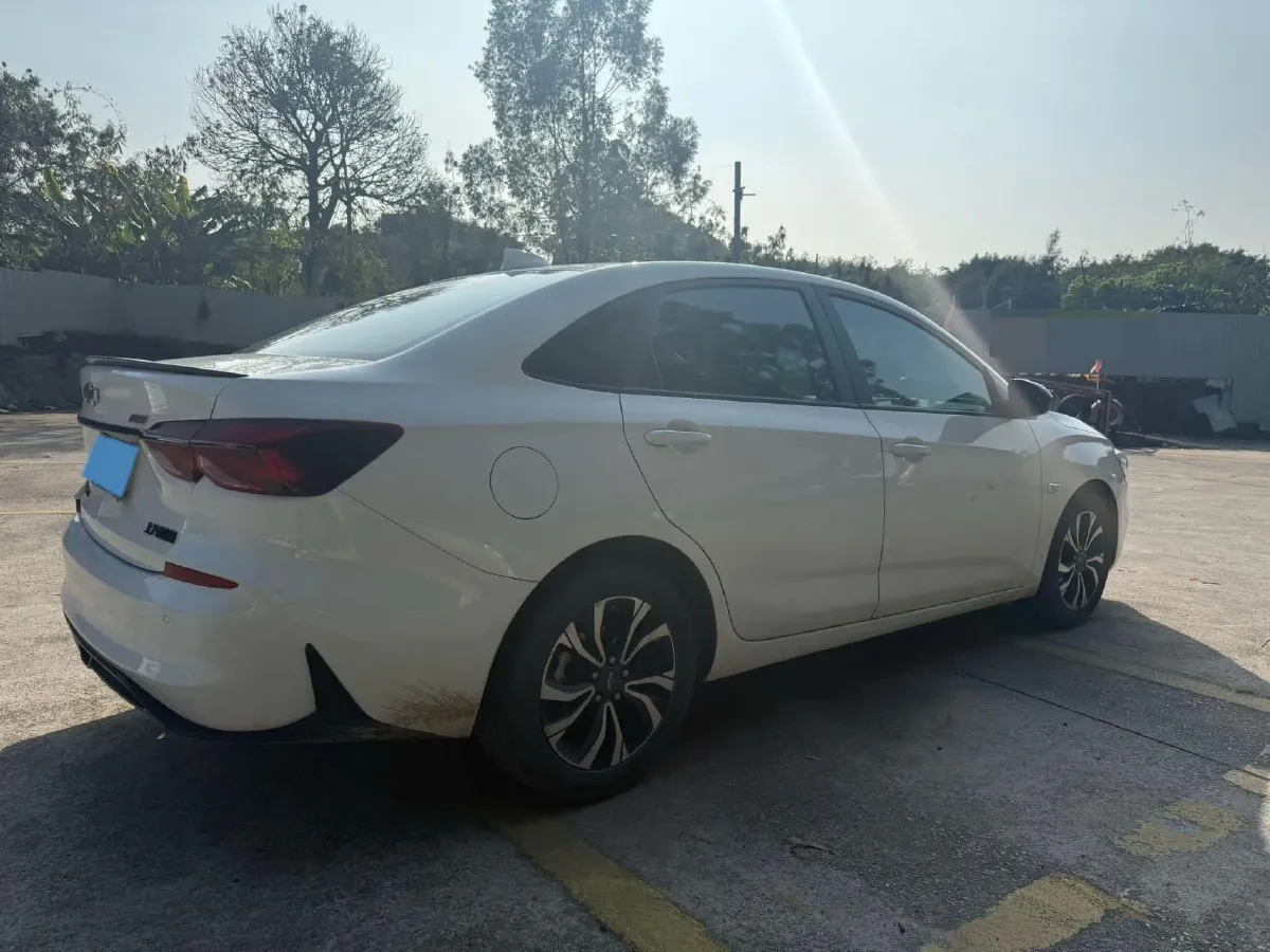 2020 Chevrolet Monza 1.3T 163HP L3 6AT,autocango,china used car exporter,china ev exporter,chinese used car exporter,chinese used ev exporter