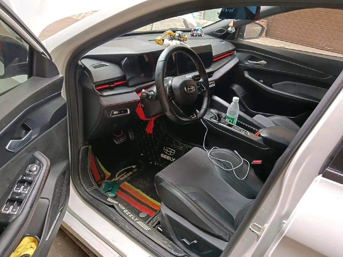 2022 Geely Binray 1.5T 181HP L4 7DCT,autocango,china used car exporter,china ev exporter,chinese used car exporter,chinese used ev exporter