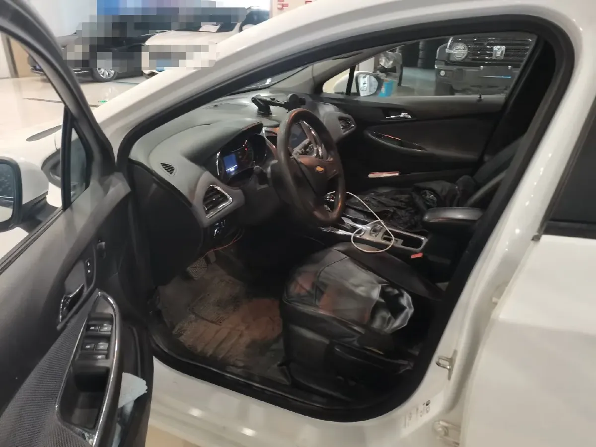 2018 Chevrolet Cruze 1.5L 114HP L4 6AT,autocango,china used car exporter,china ev exporter,chinese used car exporter,chinese used ev exporter