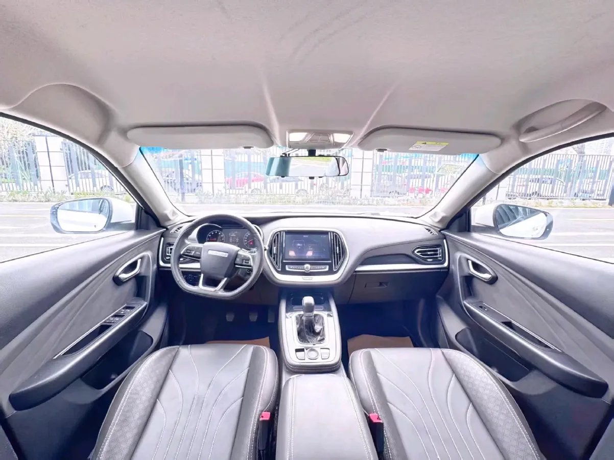 2020 Jetour X70M 1.5T 156HP L4 6MT,autocango,china used car exporter,china ev exporter,chinese used car exporter,chinese used ev exporter