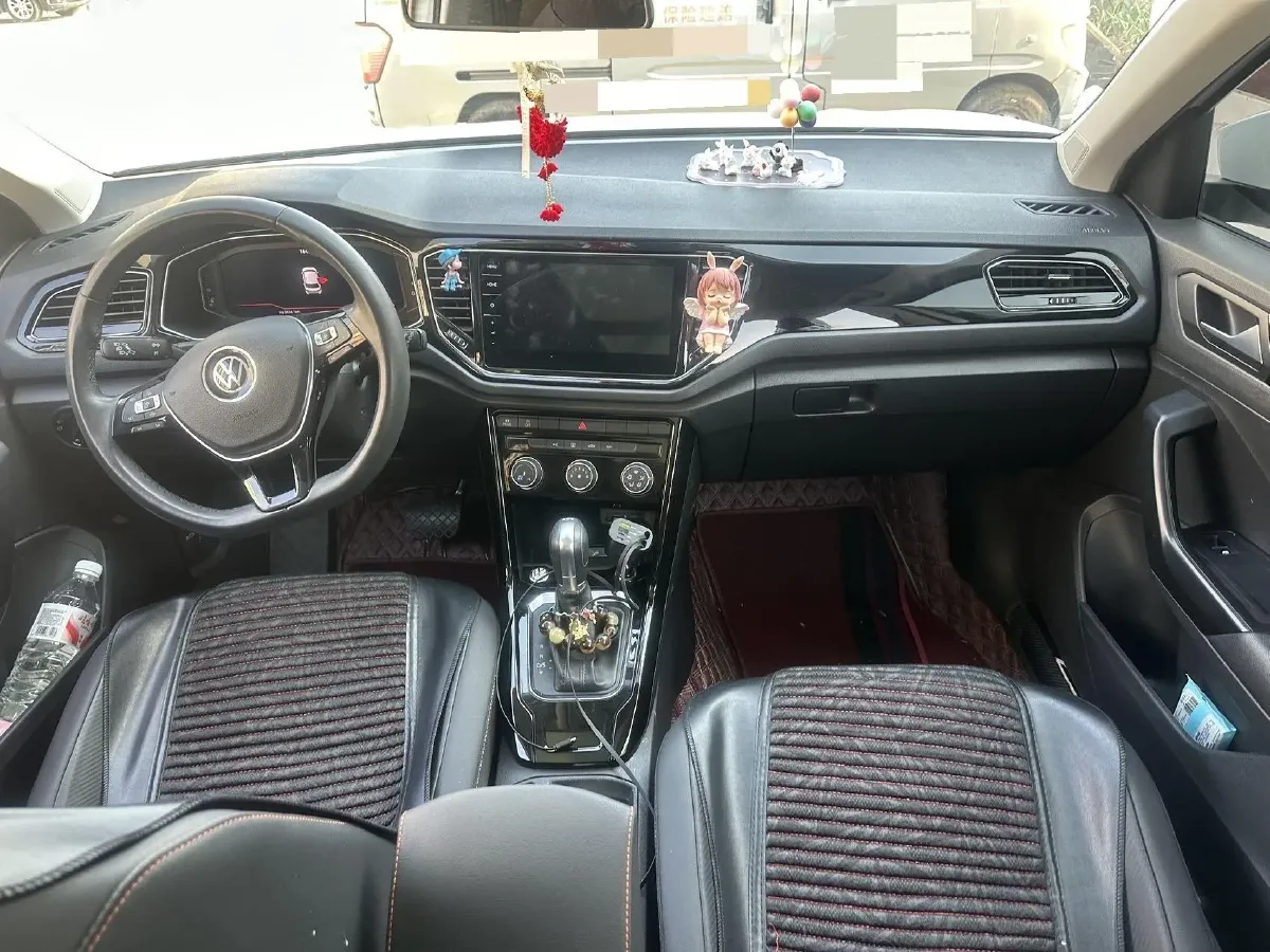 2021 Volkswagen T-Roc 1.4T 150HP L4 7DCT,autocango,china used car exporter,china ev exporter,chinese used car exporter,chinese used ev exporter