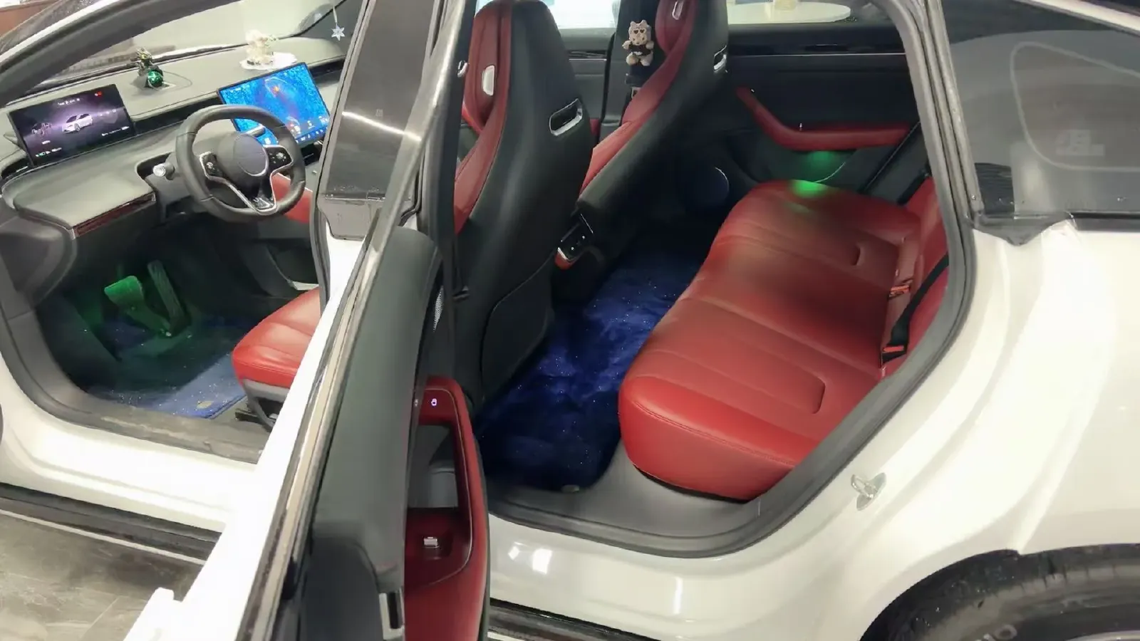 2024 Luxeed S7 BEV 100KWH,autocango,china used car exporter,china ev exporter,chinese used car exporter,chinese used ev exporter