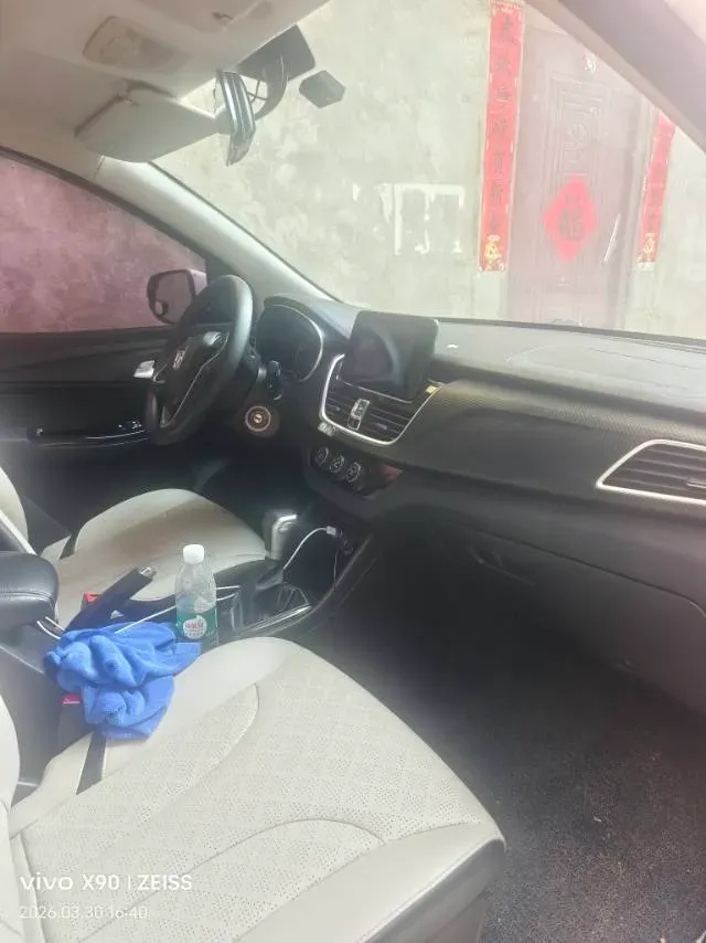 2019 BaoJun 730 1.5T 147HP L4 CVT,autocango,china used car exporter,china ev exporter,chinese used car exporter,chinese used ev exporter