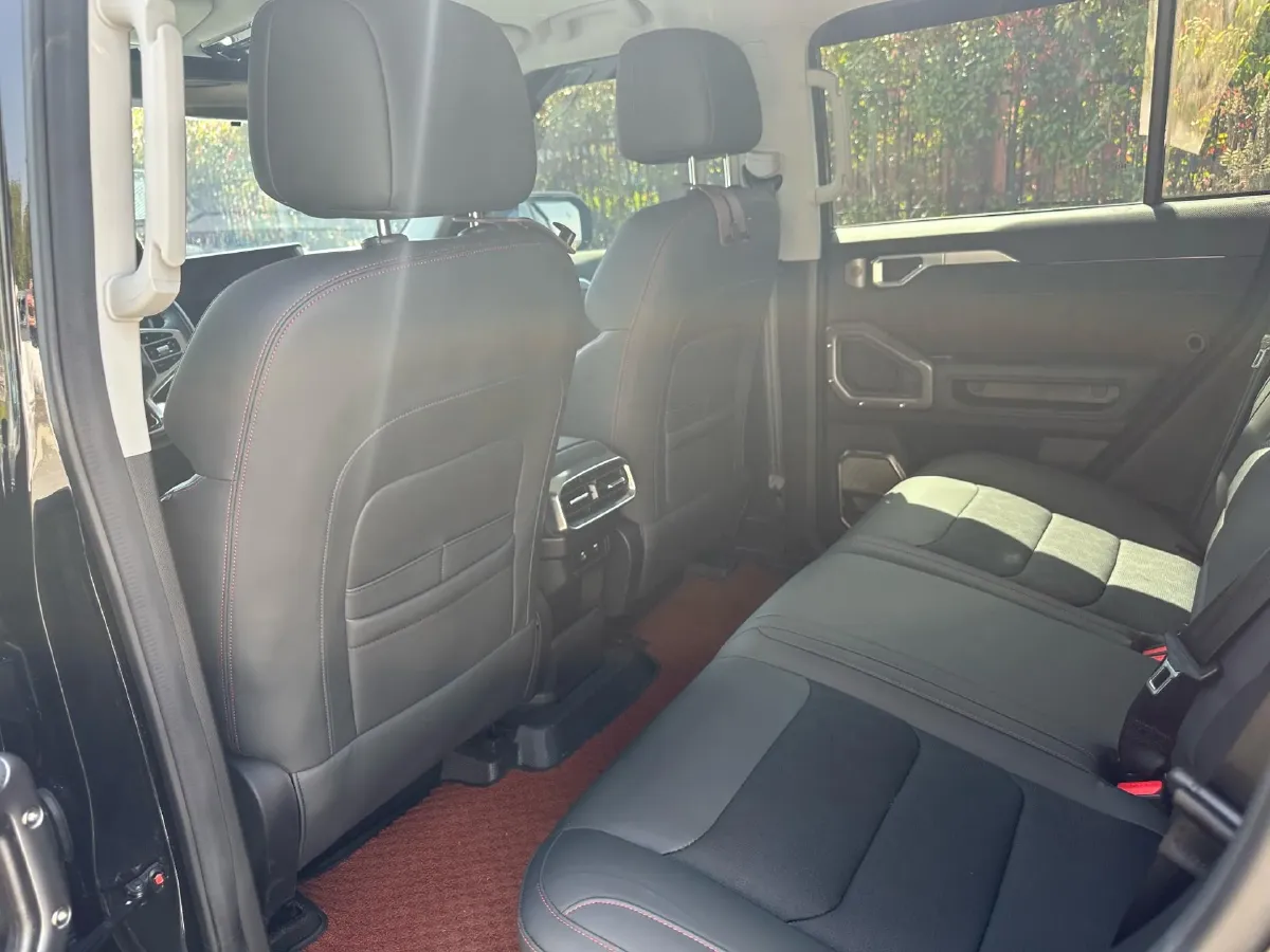 2023 Jetour Traveller 2.0T 254HP L4 8AT,autocango,china used car exporter,china ev exporter,chinese used car exporter,chinese used ev exporter