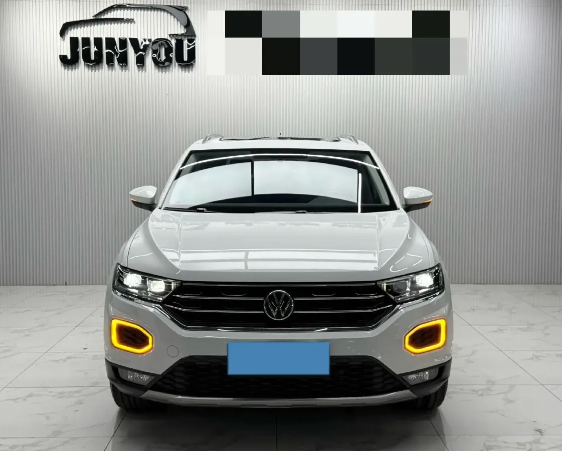 2022 Volkswagen T-Roc 1.4T 150HP L4 7DCT,autocango,china used car exporter,china ev exporter,chinese used car exporter,chinese used ev exporter