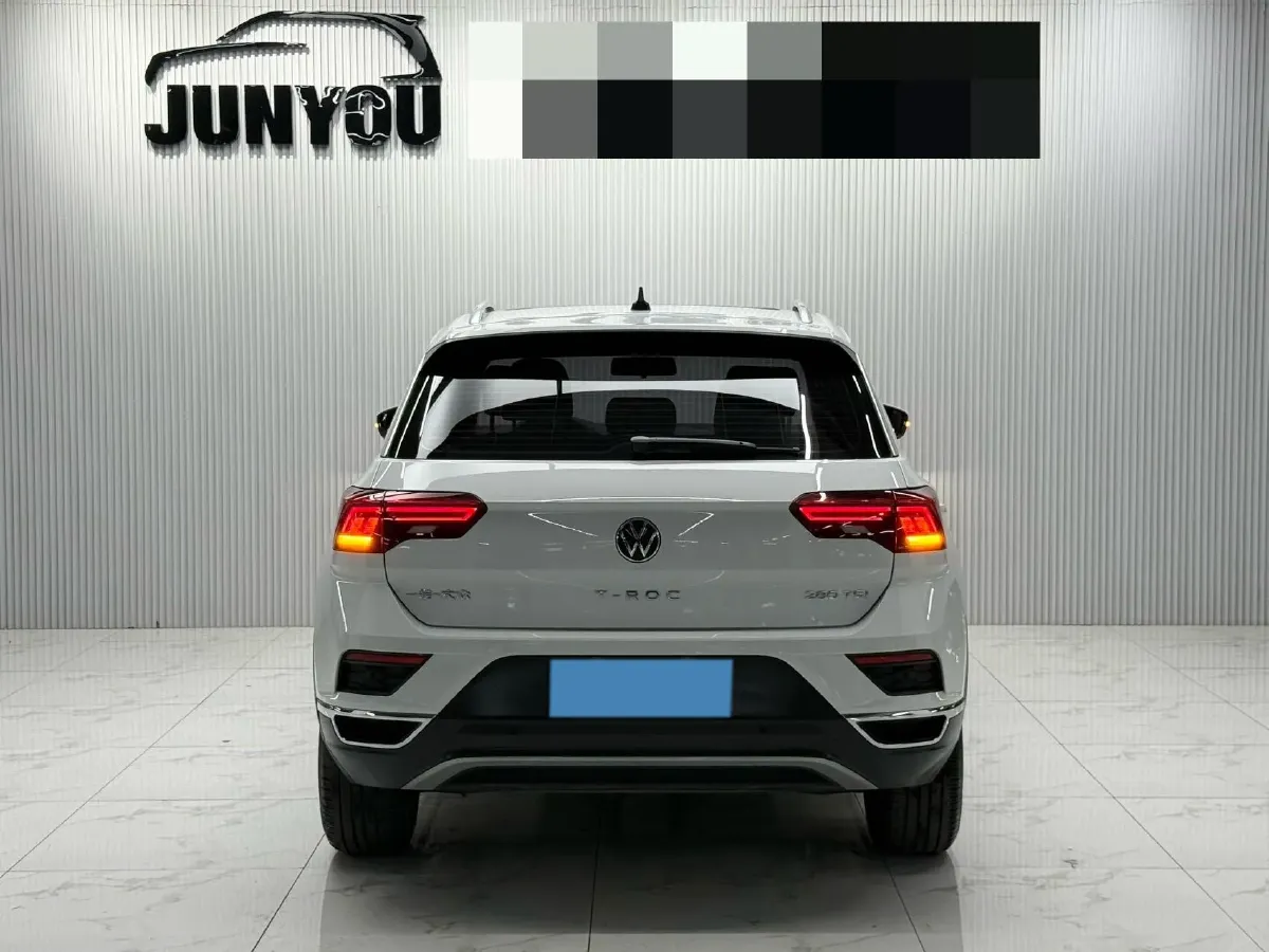 2022 Volkswagen T-Roc 1.4T 150HP L4 7DCT,autocango,china used car exporter,china ev exporter,chinese used car exporter,chinese used ev exporter